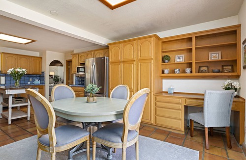 Northeast Santa Fe House | Large Classic Santa Fe Casa with incredible mountain and sunset views!