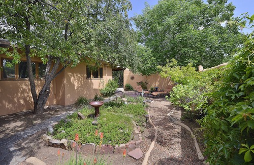 Northeast Santa Fe House | Large1920s Pueblo Revival Adobe Home: 3blk to plaza, private courtyard/garden