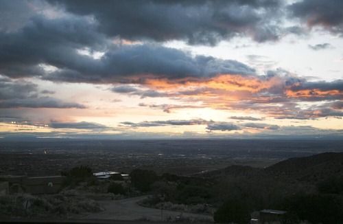 Tierra Monte House | Lavishly Remodeled House With Spectacular Views