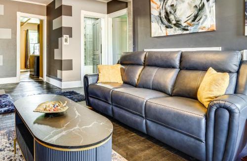 West Side Apartment | Less Than 2 Mi to Dtwn and Mississippi River West Side Home