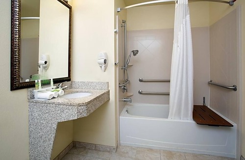Las Vegas Apartment | Less than a minutes’ drive from Interstate 25, this Las Vegas .