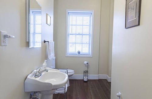 Bolivar Hotel | Light Horse Inn