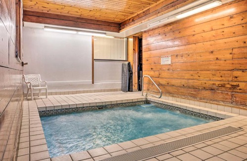 Lincoln Apartment | Lincoln Escape with Deck 1 Mi to Loon Mountain!