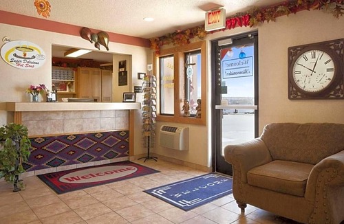 East Las Vegas Apartment | Located off Interstate 25, this Las Vegas .