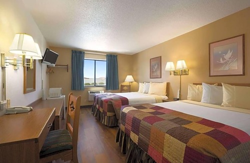 East Las Vegas Apartment | Located off Interstate 25, this Las Vegas .