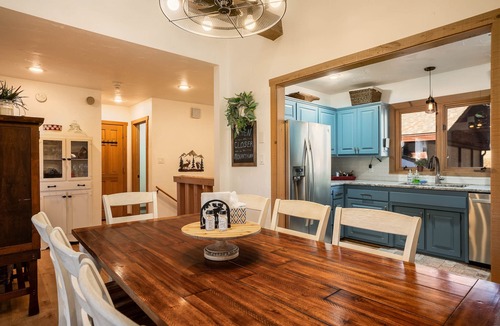 Angel Fire House | Location! Short walk to golf/tennis/park, firepit, multiple decks, high spd wifi