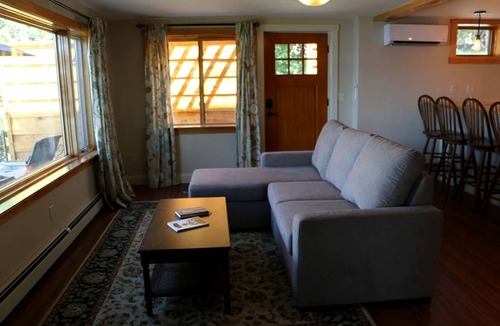 Malletts Bay Cabin | Lodge ∙ 1 bedroom ∙ 4 guests