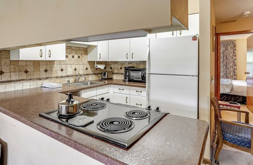 Stowe Area Condo | Lodge Condo 10 - Peaceful and cozy one bedroom!