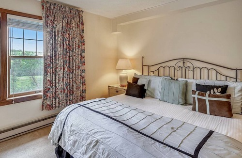 Stowe Area Condo | Lodge Condo 10 - Peaceful and cozy one bedroom!