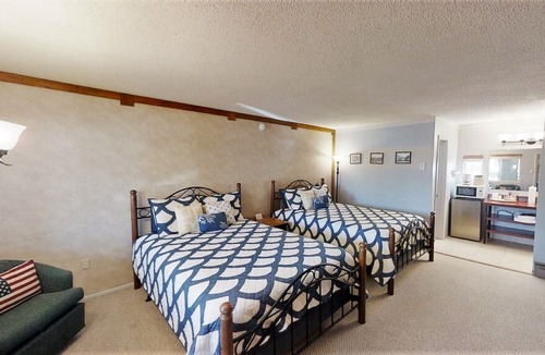 Eagle Nest Apartment | Lodge Studio 41 in Eagle Nest