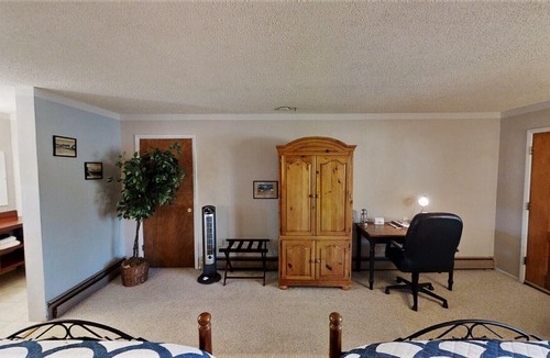 Eagle Nest Apartment | Lodge Studio 50 in Eagle Nest
