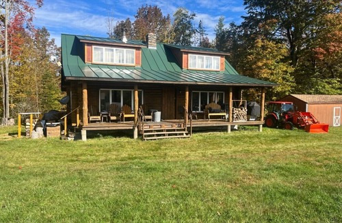 Chelsea Cabin | Log Cabin Get Away