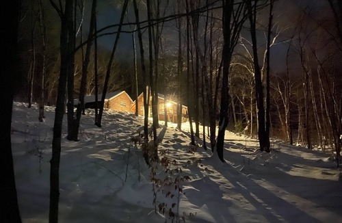 Sandgate Cabin | Log Cabin In The Woods