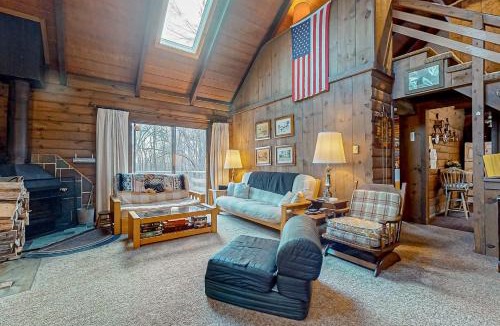 Wilmington House | Log Ski Lodge