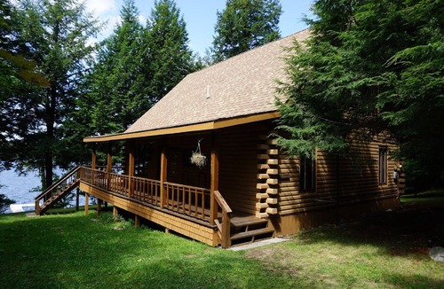 Town of Clifton Cabin | Lone Pine Retreat In The Adirondacks