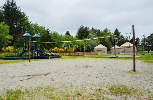 Seaview Resort | Long Beach Camping Resort Cabin 2