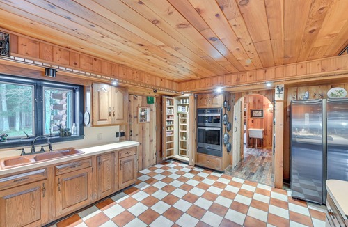 Long Lake Cabin | Long Lake Autumn Escape: Sip, Paddle & Peep Leaves