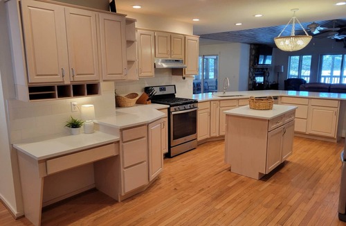Pine River House | Long Lake Escape with Hot Tub & Pontoon Rental