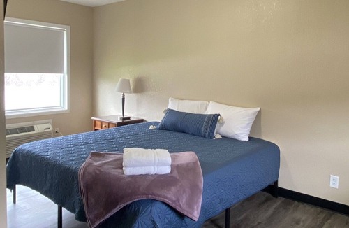 Prescott House | Long Term Guest Welcomed-Large Discounts