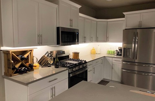 Eugene House | Lorien Landing- New 3BR Retreat w/Hot Tub