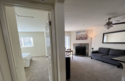Cardiff-by-the-Sea House | Lovely 1 Bed with Pool and Jacuzzi