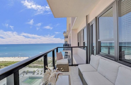Mid Beach Apartment | Lovely 2BR condo with Resort Access, Gym & Pool 1608