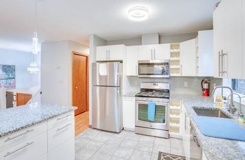 Northeast Minneapolis House | Lovely Minneapolis Home Near Target Field!