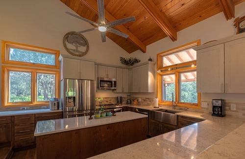 Santa Fe House | Lovely Mountain style home in Santa Fe with 4.5 acres of privacy