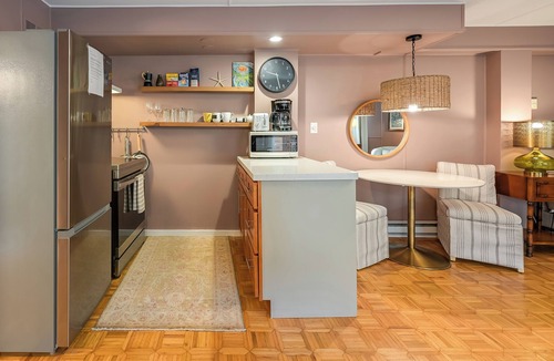 Mill Valley Apartment | Lovely Studio in Heart of Downtown Mill Valley