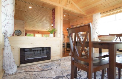 Plattsburgh Apartment | LoZa House rooftop SkyDeck lakefront Pets Hot Tub