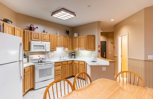 Jeffersonville Condo | Lush Club Wyndham Smugglers Notch, 2 Bedroom Suite