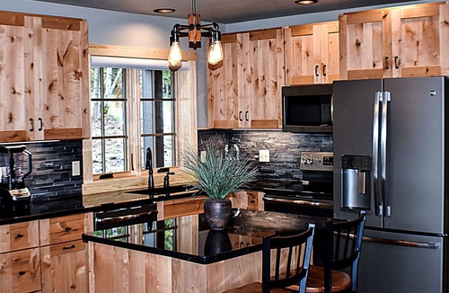 Lutsen Cabin | LUTSEN NORTHWOODS RETREAT-GOLF, WINERY, HIKING, BIKING, NEAR TRAILS, SKI, SLED