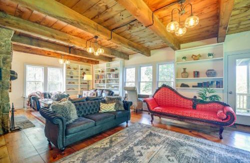 Washington House | Luxe 14-Acre Vermont Countryside Lodge!