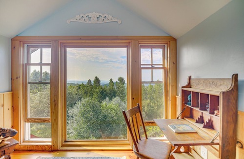 Washington Cabin | Luxe 14-Acre Vermont Countryside Lodge!