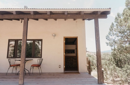 Zuzax Cottage | Luxe Eco Retreat