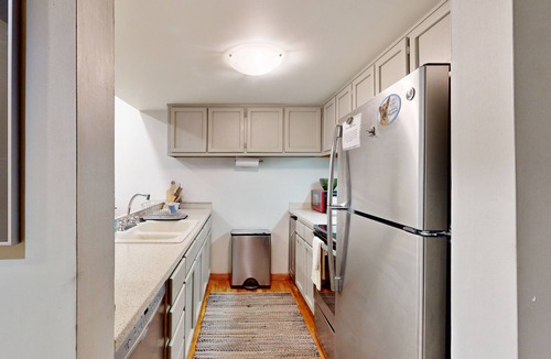 Taos Ski Valley Condo | Luxe Slopeside Condo: Balcony, Fireplace & Covered Parking