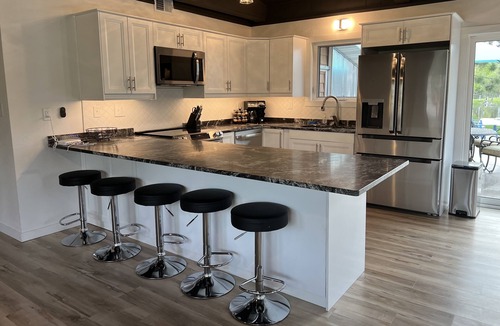 Sturgeon Lake House | Luxurious and Fun Lake Cottage Near Munger & Soo Line. 8 kayaks, 2 paddleboards.