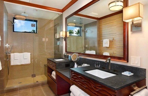 Lihue Hotel | Luxurious Suite with Balcony Ideal for Wellness-Focused Kauai Getaways
