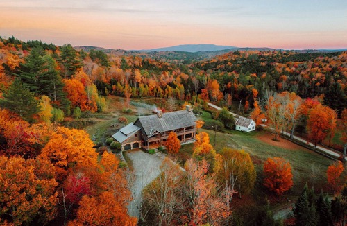 Londonderry House | Luxury Custom Built Post and Beam