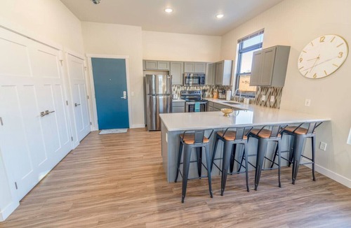 Downtown Eau Claire Apartment | Luxury Downtown EC Apartment 2BR