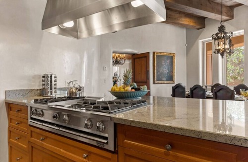 Northeast Santa Fe Villa | Luxury Estate w/Hot Tub & Casita