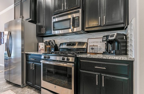 Edmond House | Luxury Living Without the Commitment