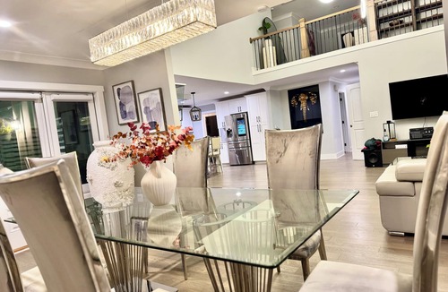 Ashford Park House | Luxury Million-Dollar Oasis in Brookhaven/Atlanta