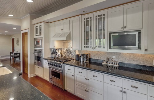 Brainerd House | Luxury on North Long Lake in a Private Estate. Relax in the Saltwater Hot Tub!