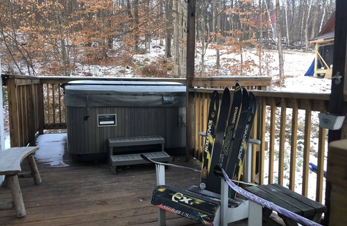 Ludlow House | Luxury Ski Town House. 3 Floors.Slopeside 2200 Square Feet