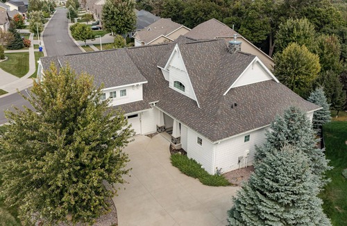 Rochester House | Luxury Stay/Theater/No step entry/Dogs Welcome