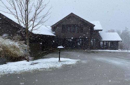 Moscow Villa | Luxury Villa at Stowe & Trapp with Exceptional Mountain Views & Resort Amenities