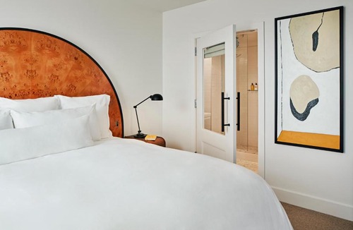 Dupont Circle Hotel | Lyle DC
