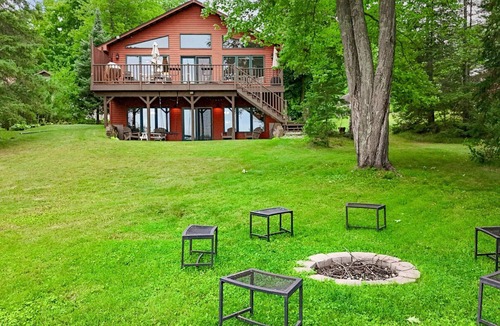 South Range Cabin | Lyman Fireside Lake House with Game Room