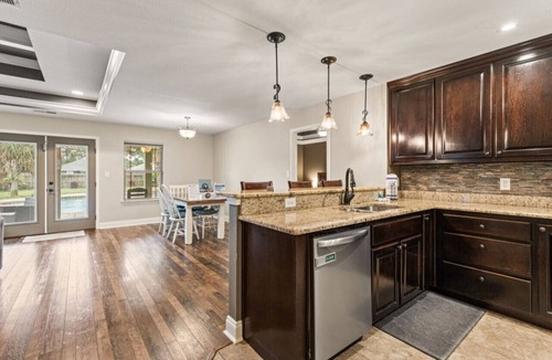 Navarre House | Making Memories ! Private Pool Home 3 Miles from the Beach!